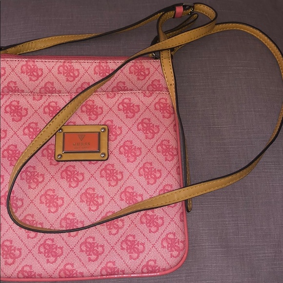 Pink Guess Cross Body Bag! - Picture 3 of 5